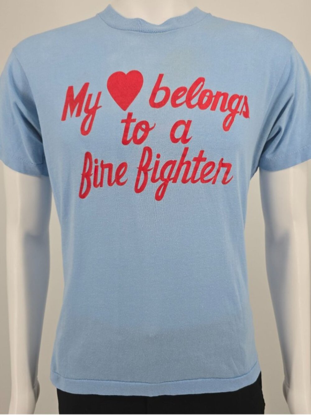 Vintage 1980s Screen Stars My Heart Belongs to a Fire Fighter T-Shirt (M)
